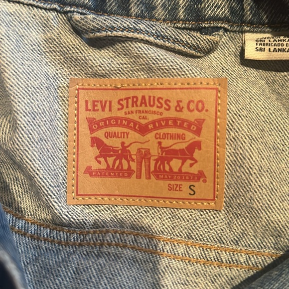 Levi Strauss & Co Ex Boyfriend Trucker Jacket Size Small. - Picture 3 of 5